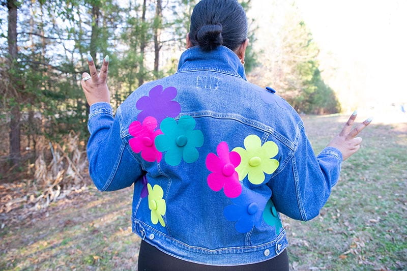 Floral denim jacket finally finished : r/Embroidery